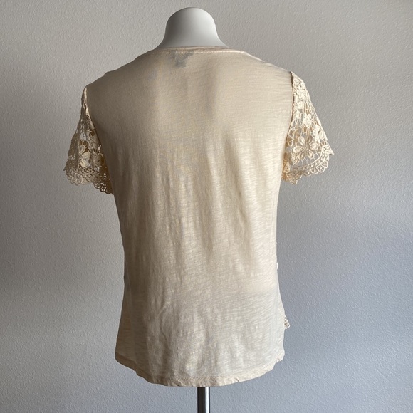 Ann Taylor Short Sleeve Crochet T-shirt Cream Size M - Picture 4 of 10